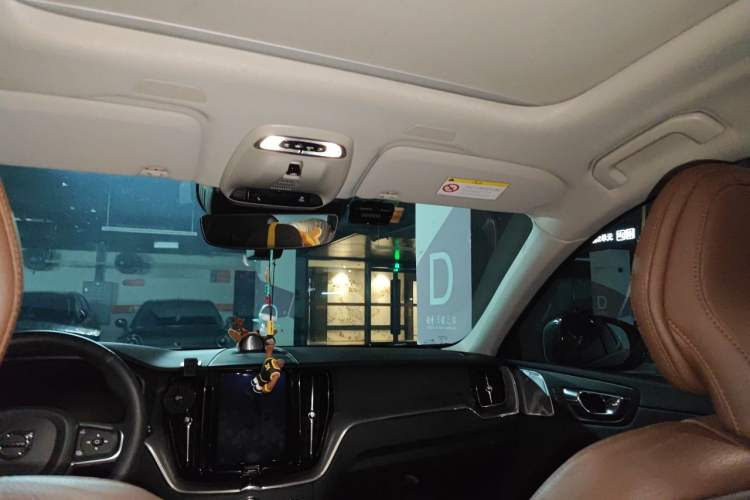 Used Volvo XC60 2019 T5 4x4 Smart Edition China V Standard Headliner