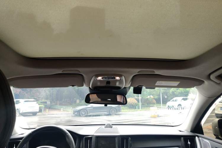 Used Volvo XC60 2019 T5 4x4 Smart Edition China V Standard Headliner