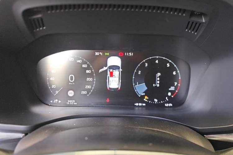 Used Volvo XC60 2019 T5 4x4 Smart Edition China VI Standard Instrument Cluster