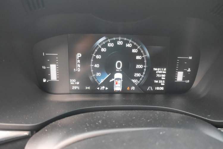 Used Volvo XC60 2019 T5 4x4 Smart Edition China VI Standard Instrument Cluster