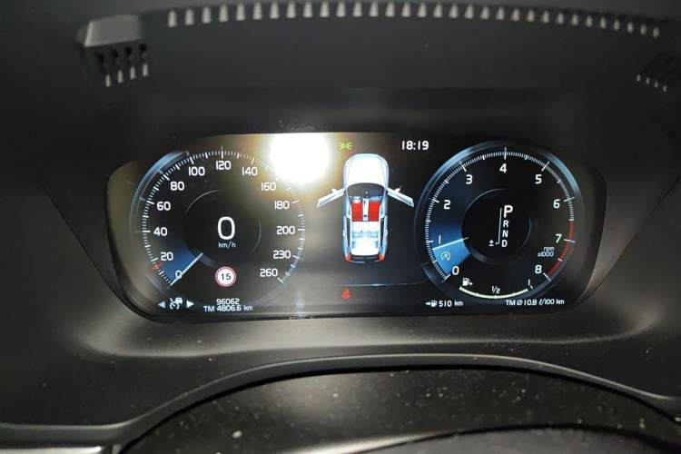 Used Volvo XC60 2019 T5 4x4 Smart Edition China V Standard Instrument Cluster