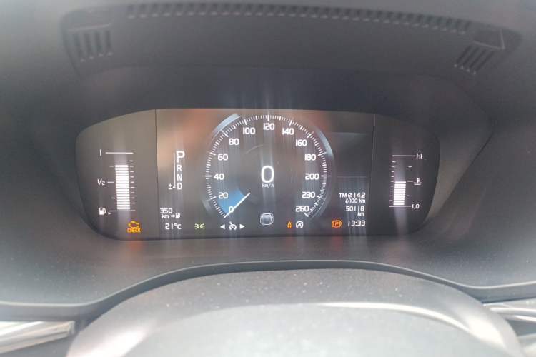 Used Volvo XC60 2019 T4 Zhiyi Edition China V Standard Instrument Cluster