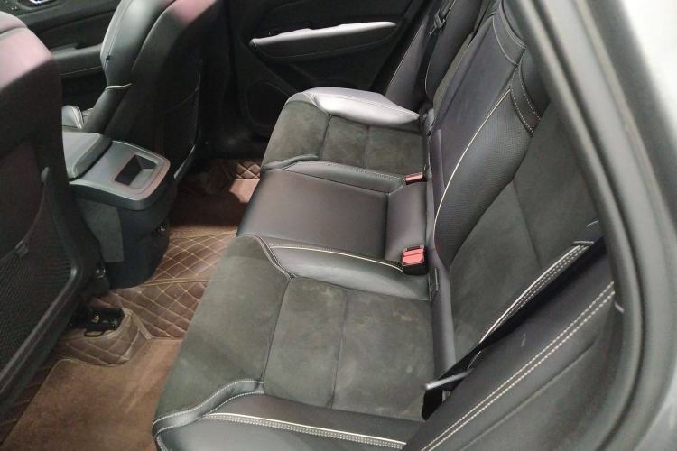 Used Volvo XC60 2019 T5 4x4 Zhiyuan Sport Edition China V Standard Interior 4