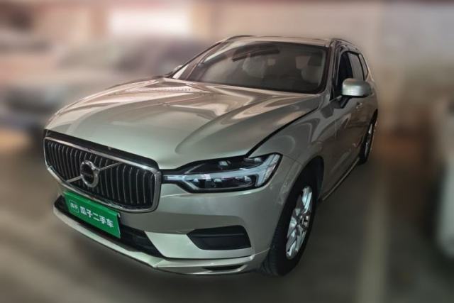 Ojetý Volvo XC60 2019 T5 4x4 Smart Edition China VI Standard