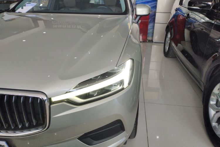 Used Volvo XC60 2019 T5 4x4 Smart Edition China V Standard Left Front Headlight