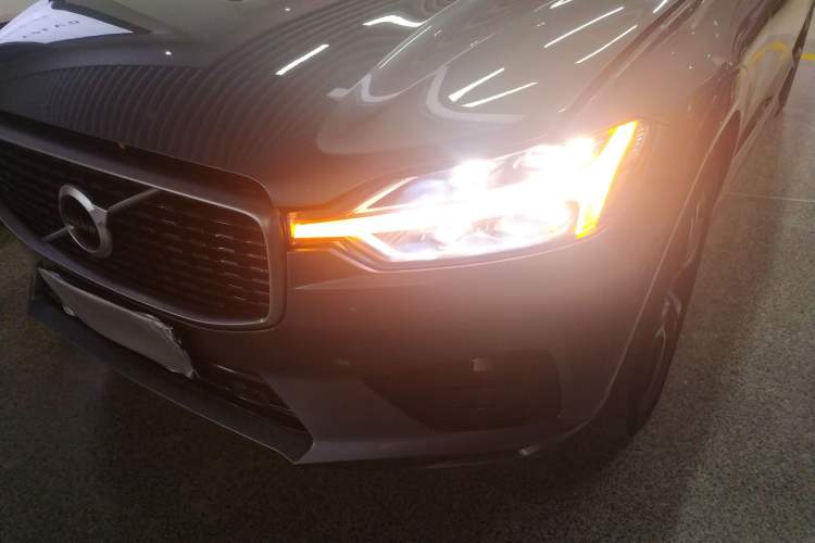 Used Volvo XC60 2019 T5 4x4 Zhiyuan Sport Edition China V Standard Left Front Headlight