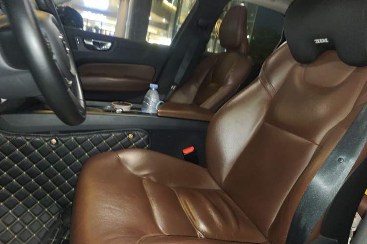 Used Volvo XC60 2019 T5 4x4 Smart Edition China V Standard Left Front Seat