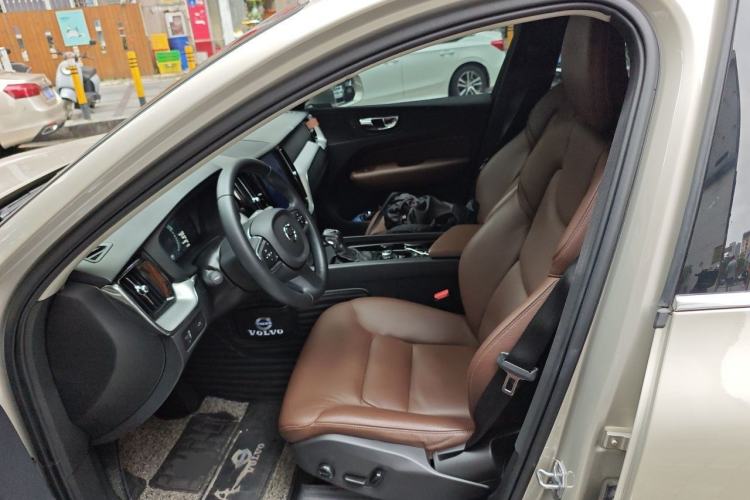 Used Volvo XC60 2019 T5 4x4 Smart Edition China V Standard Left Front Seat