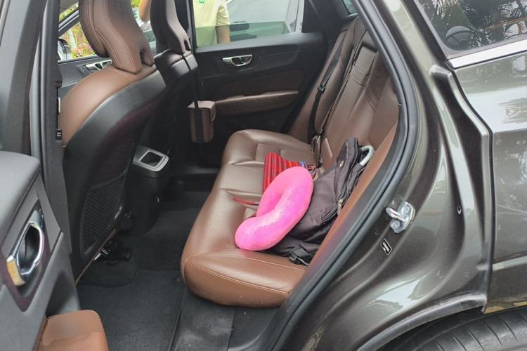 Used Volvo XC60 2019 T5 4x4 Smart Edition China V Standard Left Rear Seat