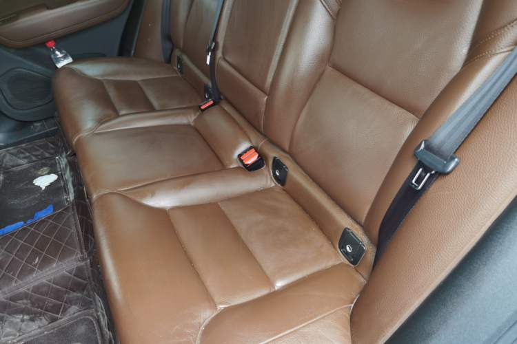 Used Volvo XC60 2019 T5 4x4 Smart Edition China V Standard Left Rear Seat
