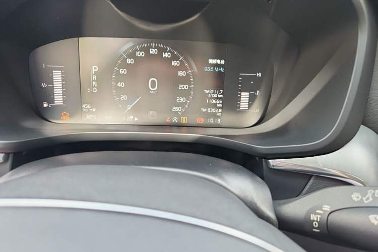 Used Volvo XC60 2019 T5 4x4 Smart Edition China V Standard Odometer Close Up