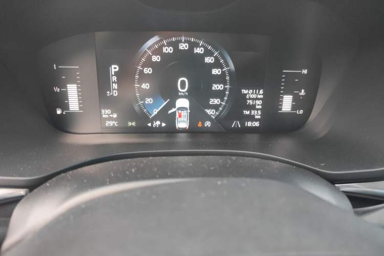 Used Volvo XC60 2019 T5 4x4 Smart Edition China VI Standard Odometer Close Up
