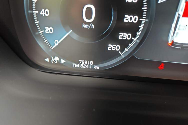 Used Volvo XC60 2019 T5 4x4 Zhiyuan Sport Edition China V Standard Odometer Close Up