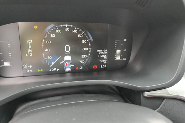 Used Volvo XC60 2019 T5 4x4 Smart Edition China V Standard Odometer Close Up