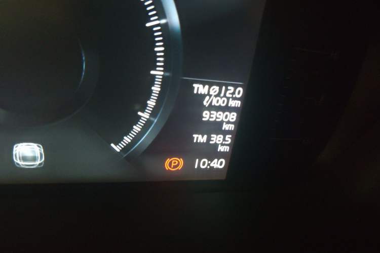 Used Volvo XC60 2019 T5 4x4 Smart Edition China VI Standard Odometer Close Up