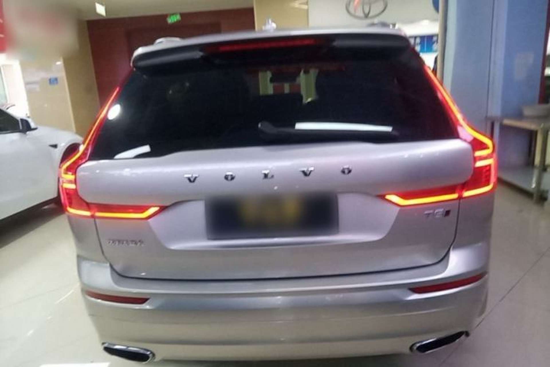 Used Volvo XC60 2019 T5 4x4 Smart Edition China VI Standard Rear