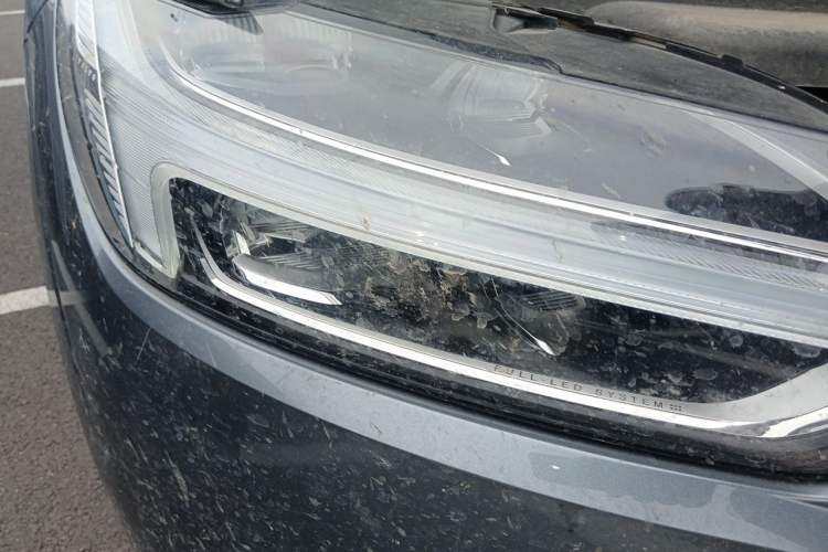 Used Volvo XC60 2019 T5 4x4 Smart Edition China V Standard Right Front Headlight