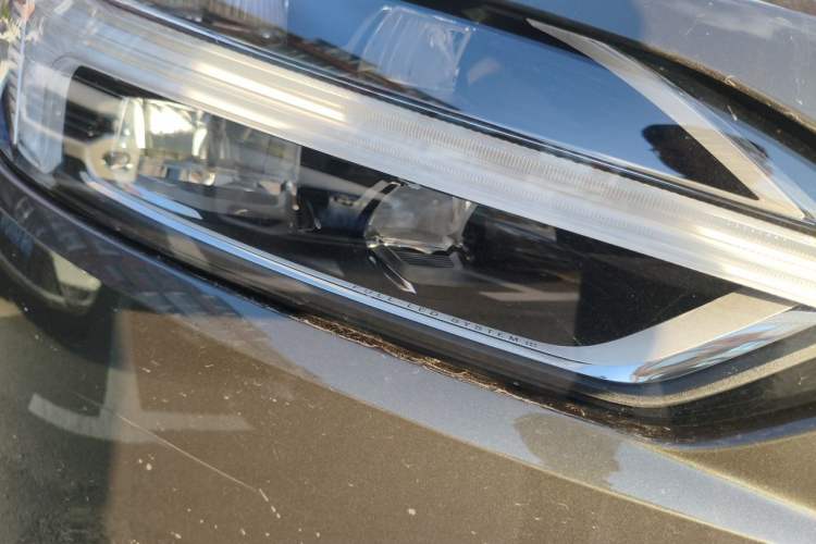 Used Volvo XC60 2019 T5 4x4 Smart Edition China V Standard Right Front Headlight