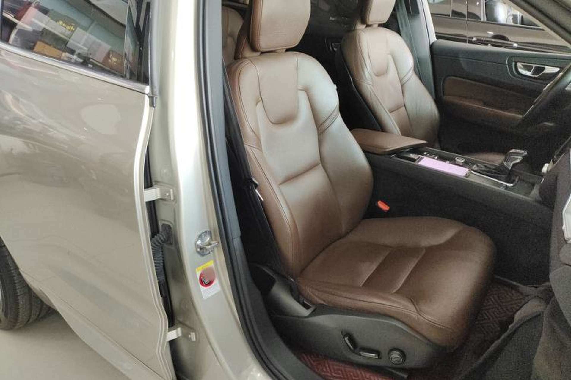 Used Volvo XC60 2019 T5 4x4 Smart Edition China V Standard Right Front Seat