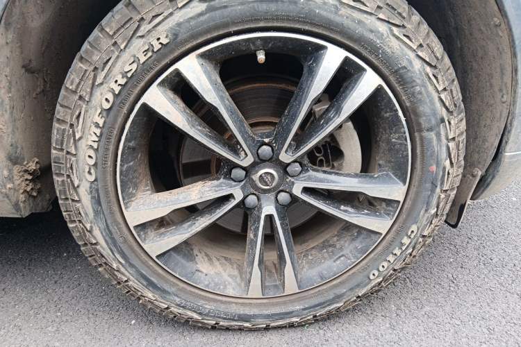 Used Volvo XC60 2019 T5 4x4 Smart Edition China V Standard Right Front Wheel Hub