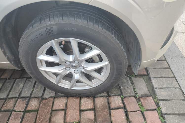 Used Volvo XC60 2019 T5 4x4 Smart Edition China VI Standard Right Front Wheel Hub