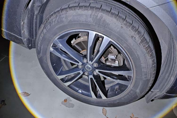 Used Volvo XC60 2019 T5 4x4 Smart Edition China V Standard Right Front Wheel Hub