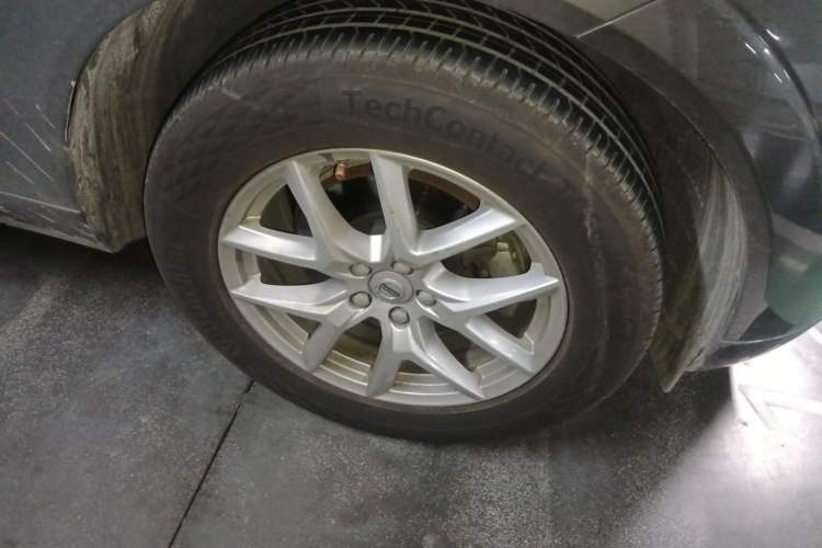 Used Volvo XC60 2019 T5 4x4 Smart Edition China V Standard Right Front Wheel Hub