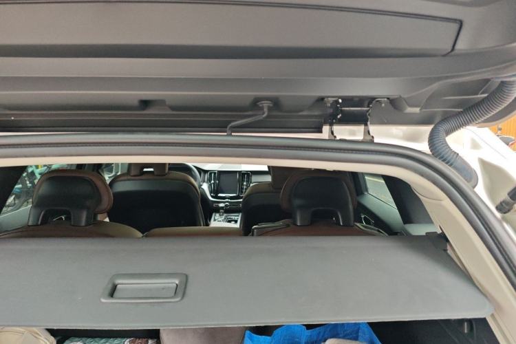 Used Volvo XC60 2019 T5 4x4 Smart Edition China V Standard Trunk