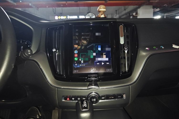 Used Volvo XC60 2019 T5 4x4 Smart Edition China V Standard Audio And AC Panel