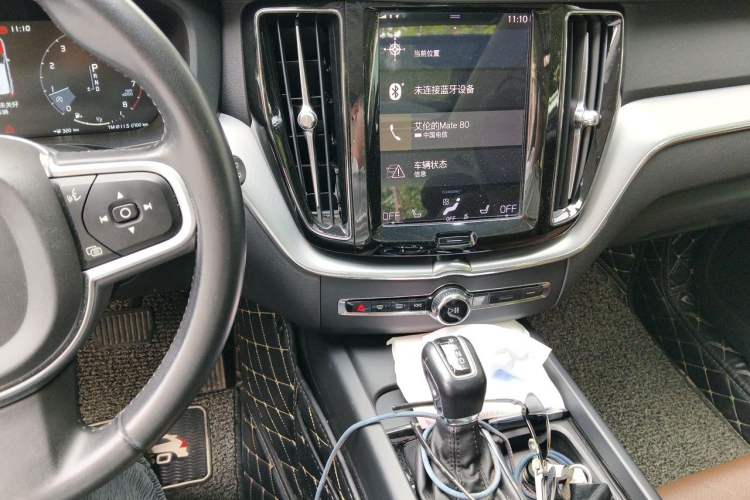 Used Volvo XC60 2019 T5 4x4 Smart Edition China V Standard Audio And AC Panel