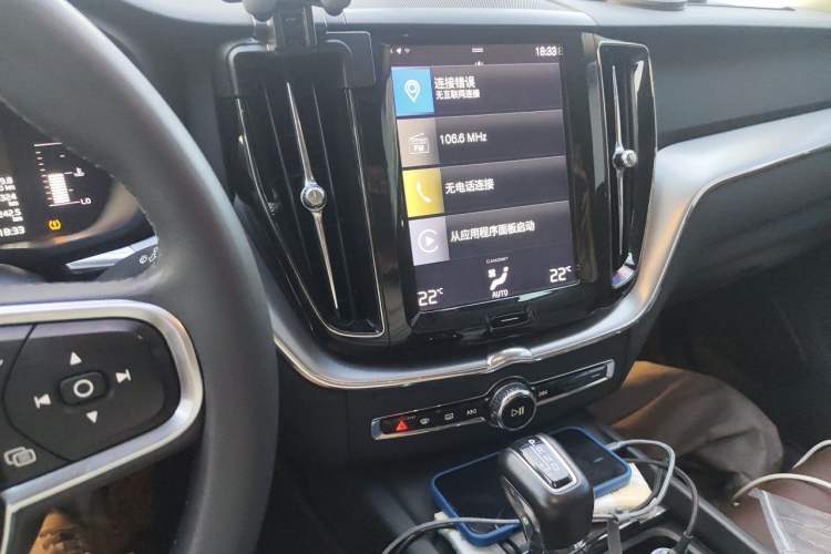 Used Volvo XC60 2019 T5 4x4 Smart Edition China V Standard Audio And AC Panel