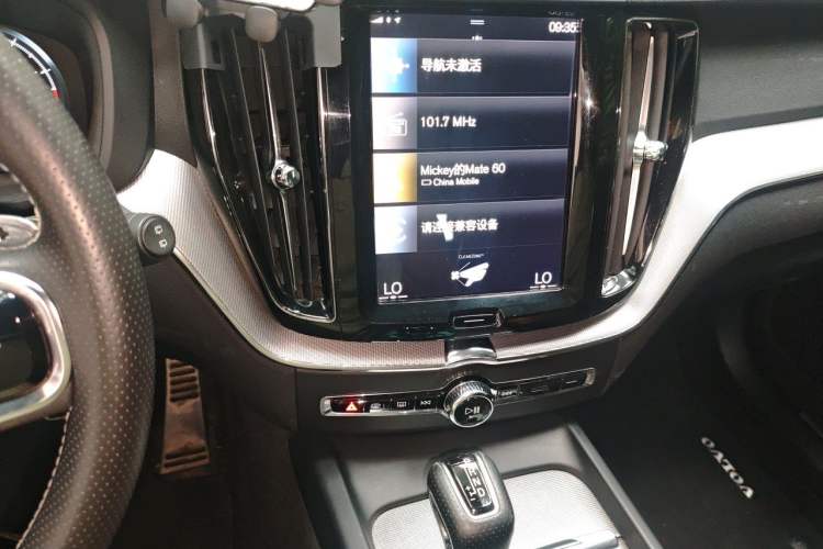 Used Volvo XC60 2019 T5 4x4 Zhiyuan Sport Edition China V Standard Audio And AC Panel