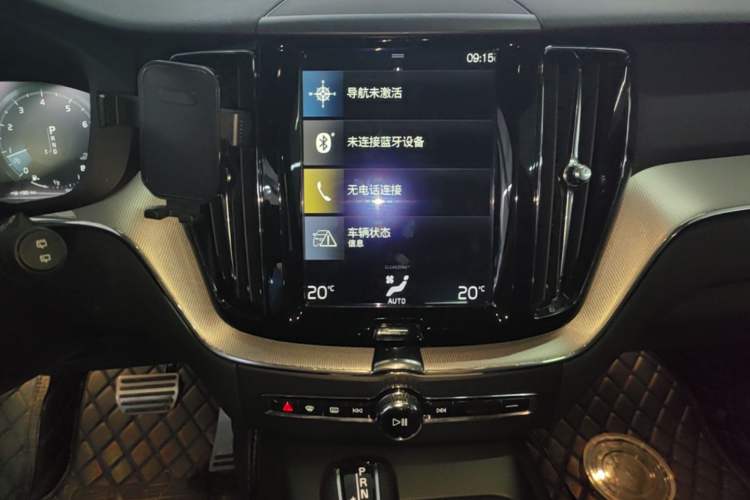 Used Volvo XC60 2019 T5 4x4 Zhiyuan Sport Edition China V Standard Audio And AC Panel