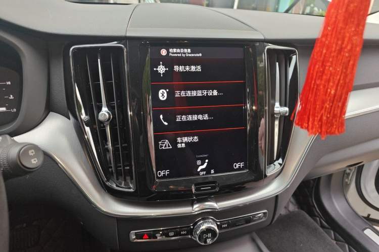 Used Volvo XC60 2019 T5 4x4 Smart Edition China VI Standard Audio And AC Panel