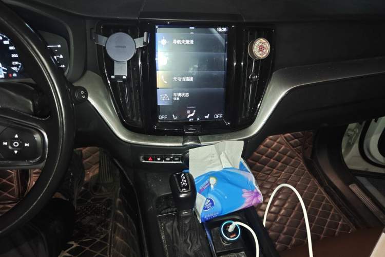 Used Volvo XC60 2019 T5 4x4 Smart Edition China V Standard Audio And AC Panel