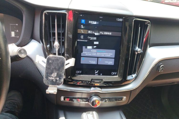 Used Volvo XC60 2019 T5 4x4 Smart Edition China VI Standard Audio And AC Panel