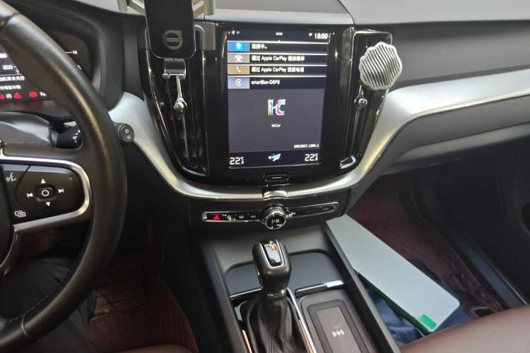 Used Volvo XC60 2019 T5 4x4 Smart Edition China V Standard Audio And AC Panel