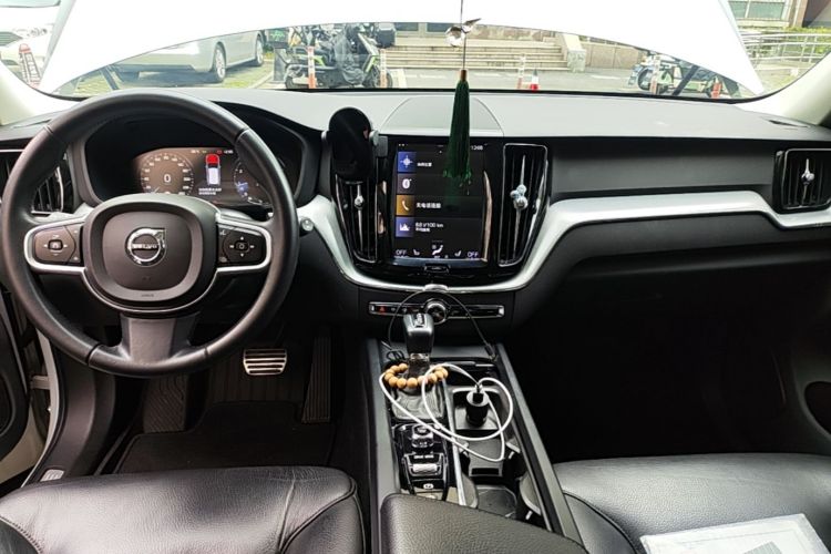 Used Volvo XC60 2019 T5 4x4 Smart Edition China V Standard Center Console