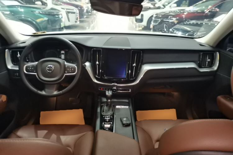 Used Volvo XC60 2019 T5 4x4 Smart Edition China V Standard Center Console
