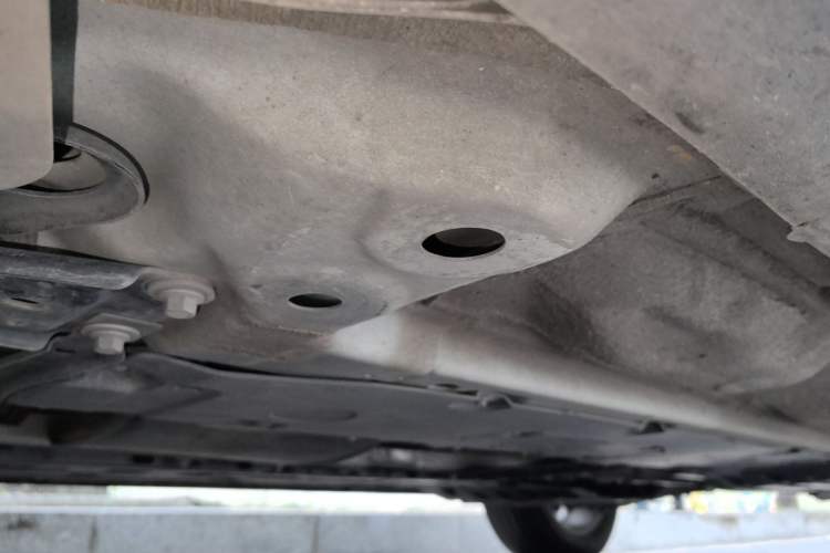 Used Volvo XC60 2019 T5 4x4 Smart Edition China V Standard Chassis Front Left