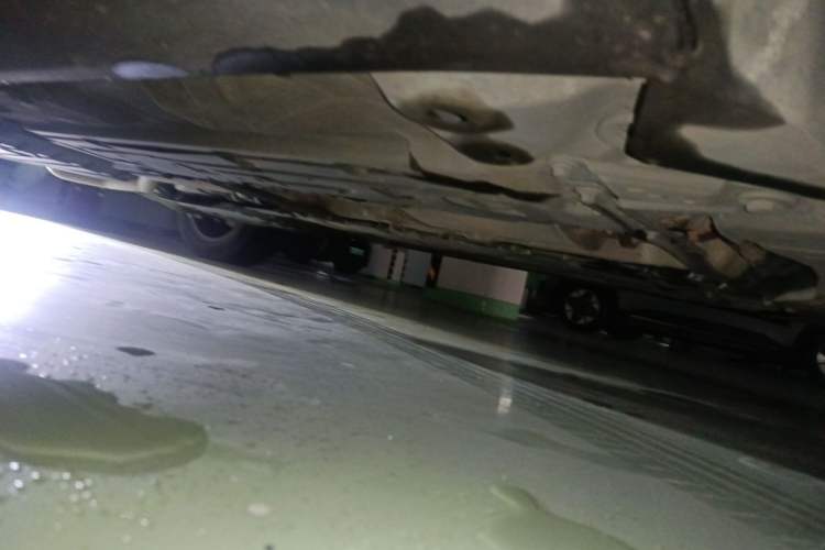Used Volvo XC60 2019 T5 4x4 Smart & Dynamic Sport Edition China VI Standard Chassis Front Right