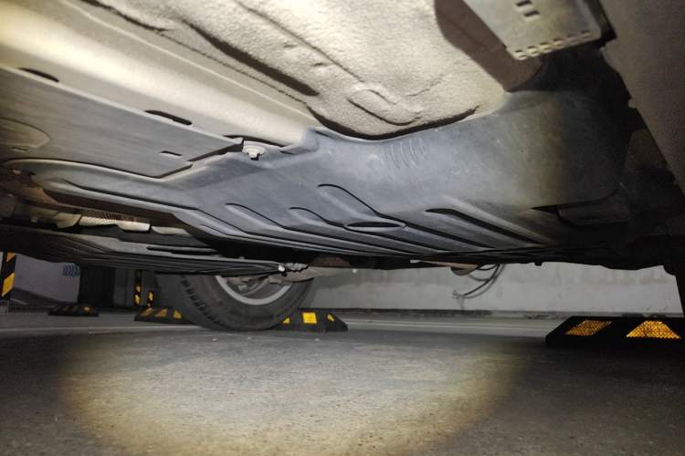 Used Volvo XC60 2019 T5 4x4 Smart Edition China VI Standard Chassis Rear Left