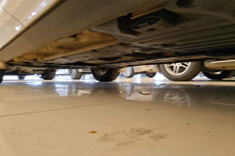 Used Volvo XC60 2019 T5 4x4 Smart Edition China VI Standard Chassis Rear Left