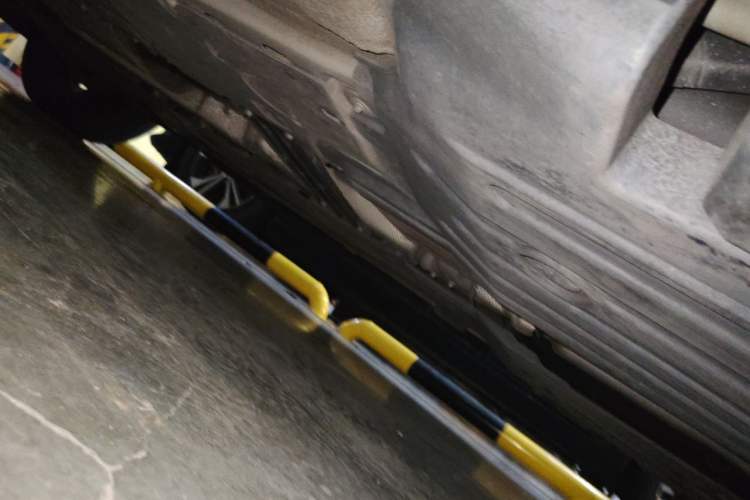 Used Volvo XC60 2019 T5 4x4 Smart Edition China V Standard Chassis Rear Left