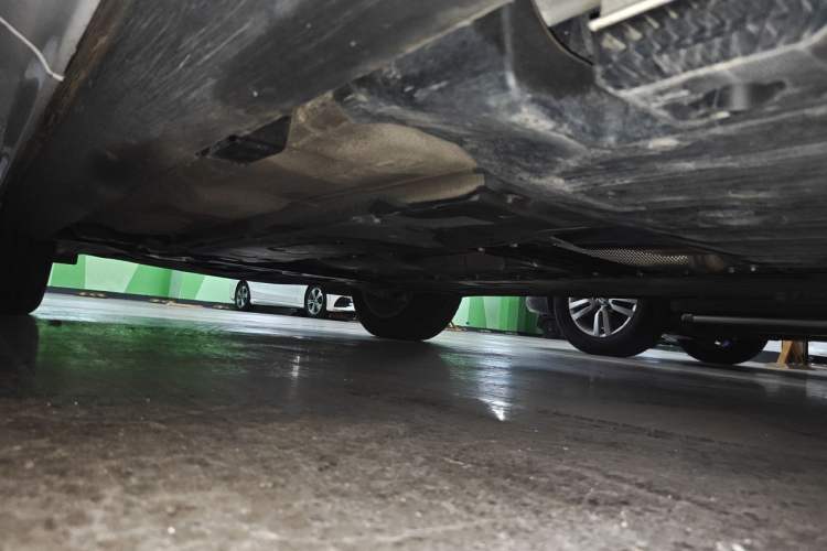 Used Volvo XC60 2019 T5 4x4 Smart Edition China VI Standard Chassis Rear Left