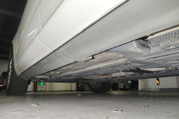 Used Volvo XC60 2019 T5 4x4 Smart Edition China V Standard Chassis Rear Left
