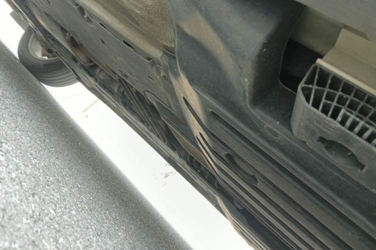 Used Volvo XC60 2019 T5 4x4 Smart Edition China VI Standard Chassis Rear Left