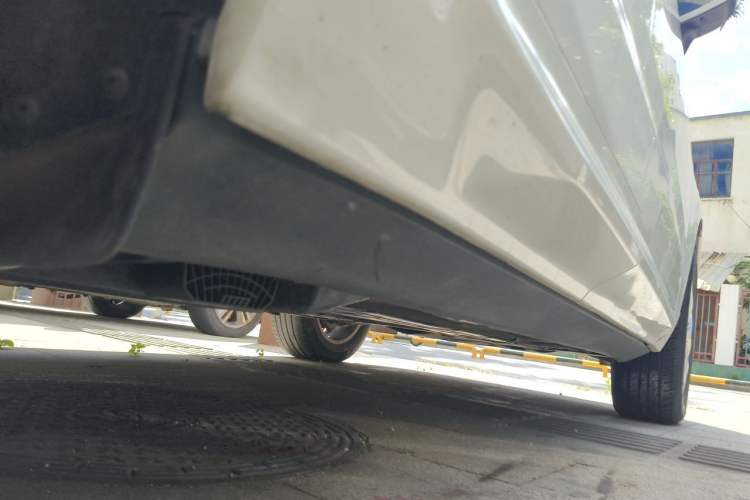 Used Volvo XC60 2019 T5 4x4 Smart Edition China V Standard Chassis Rear Right