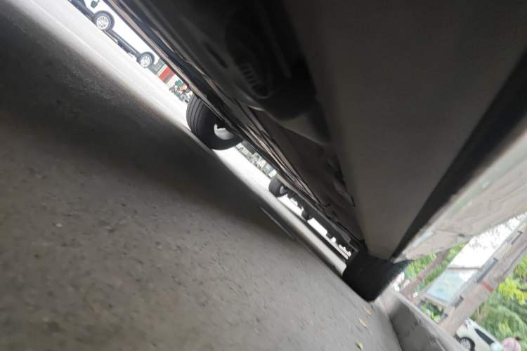 Used Volvo XC60 2019 T5 4x4 Smart Edition China V Standard Chassis Rear Right