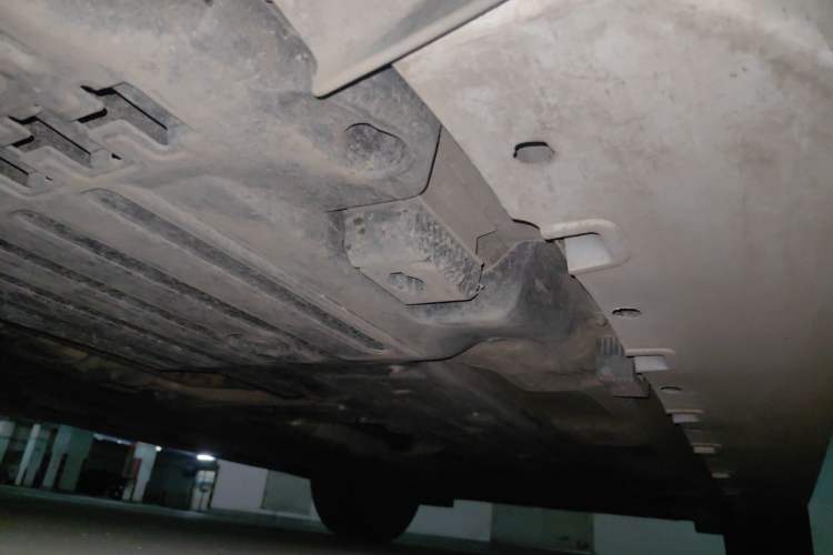 Used Volvo XC60 2019 T5 4x4 Smart Edition China V Standard Chassis Rear Right